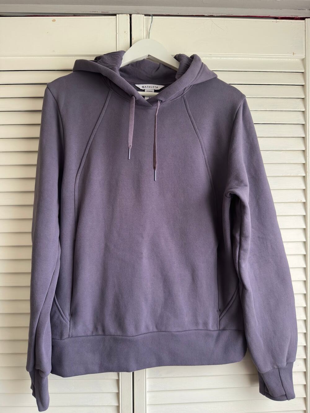 Athleta Cozy Karma Fleece Hoodie Size S Plum Purple Raglan Pullover Pocket